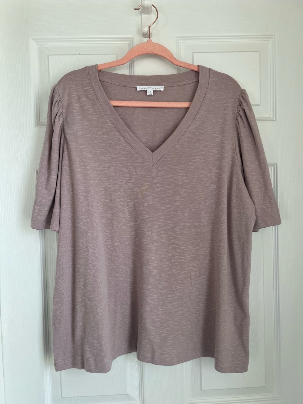 Jane and Delancey Mauve Taupe V-Neck Short Sleeve Top